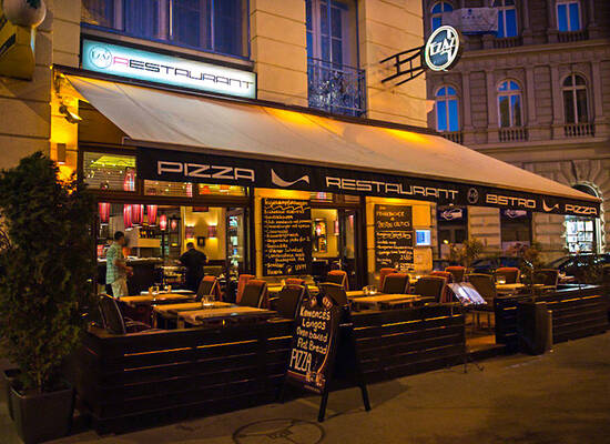 Ezaz Cafe and Bistro 