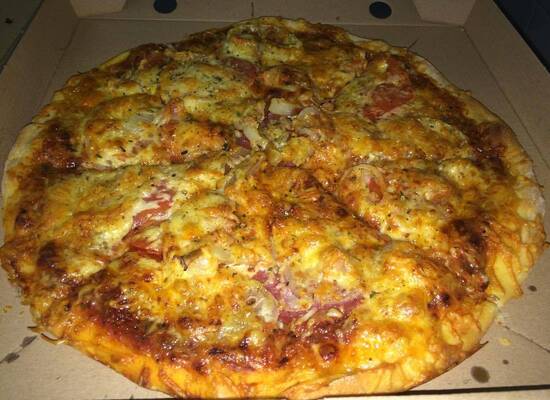 Cloverleaf pizza